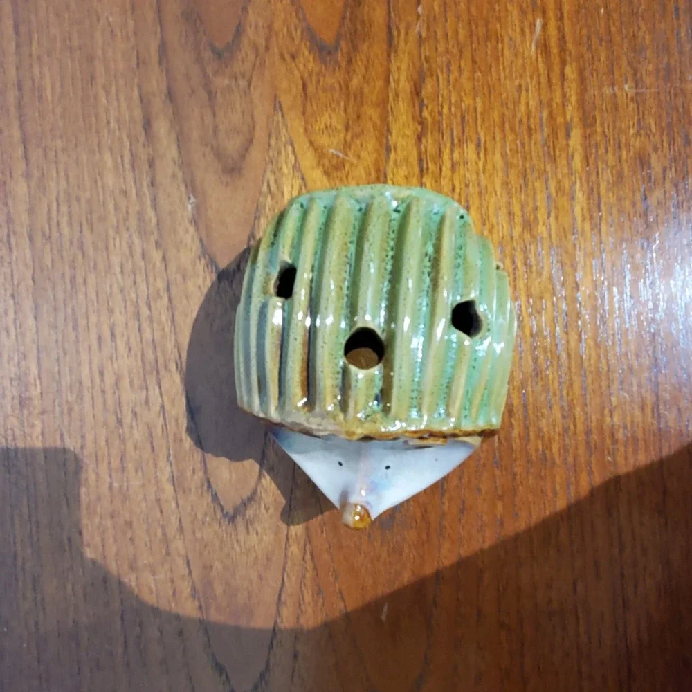 Mayrich Company ceramic‎ hedgehog tealight candle holder, no chips or cracks